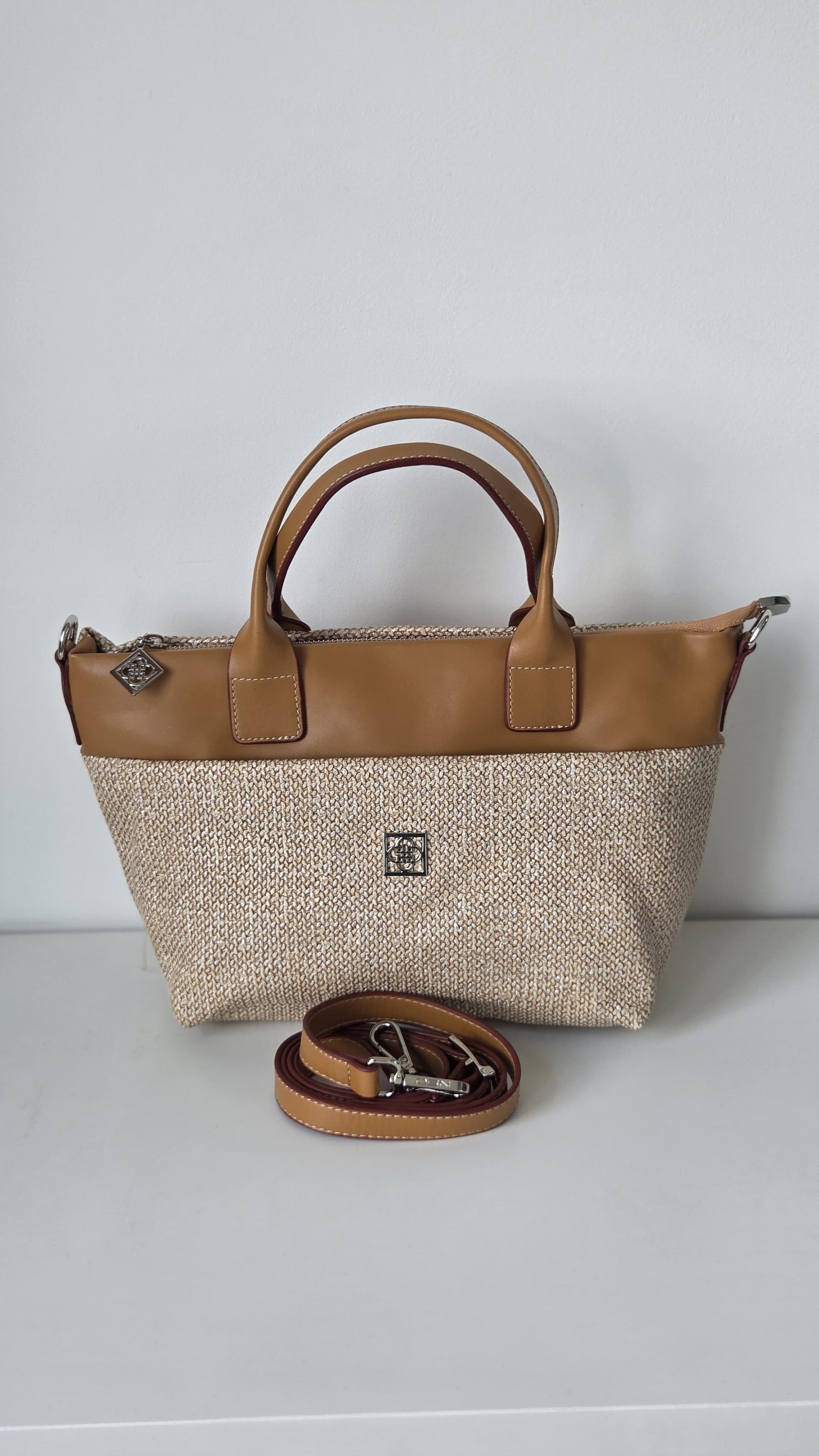 Elle handbag