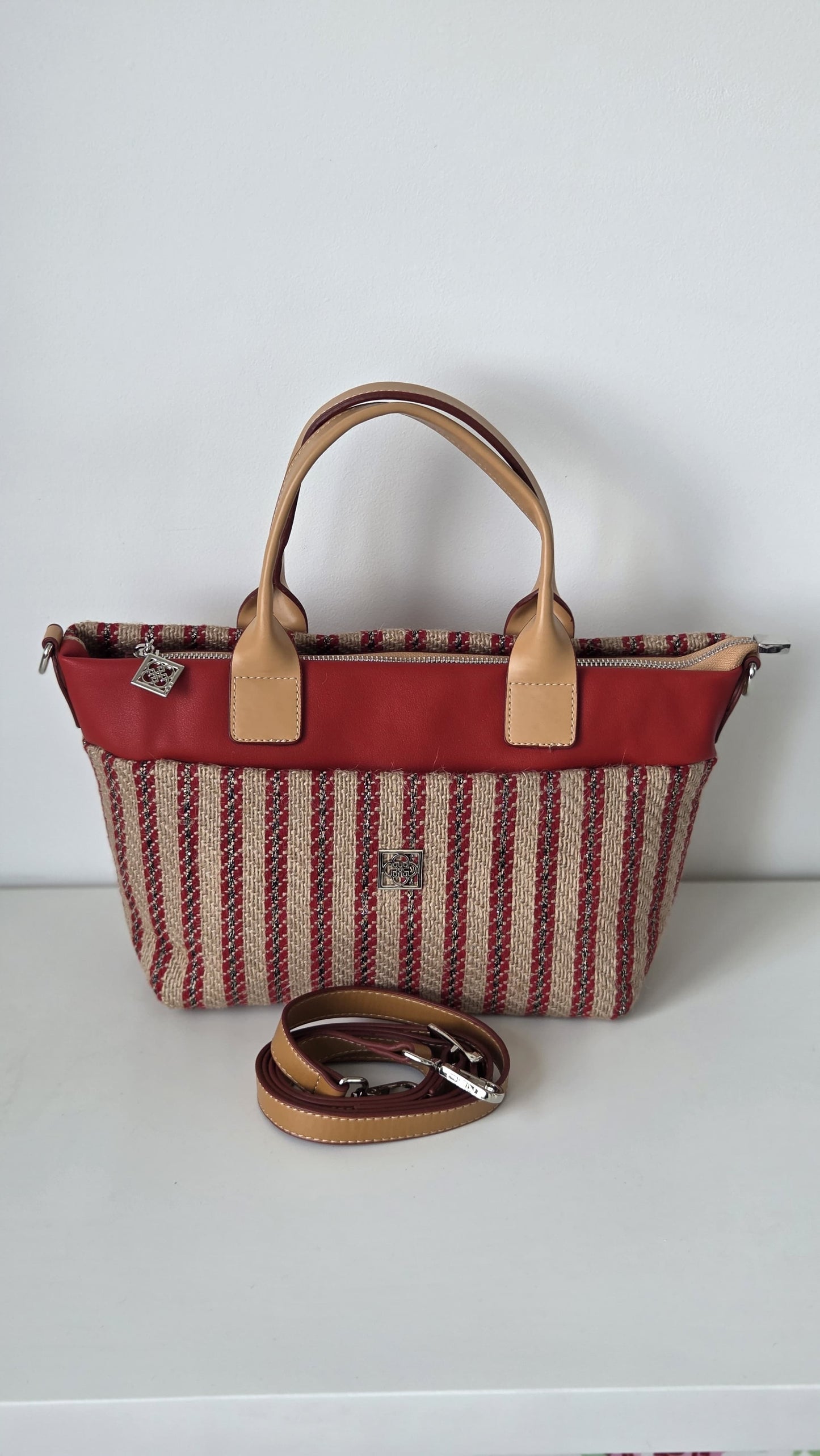 Elle handbag