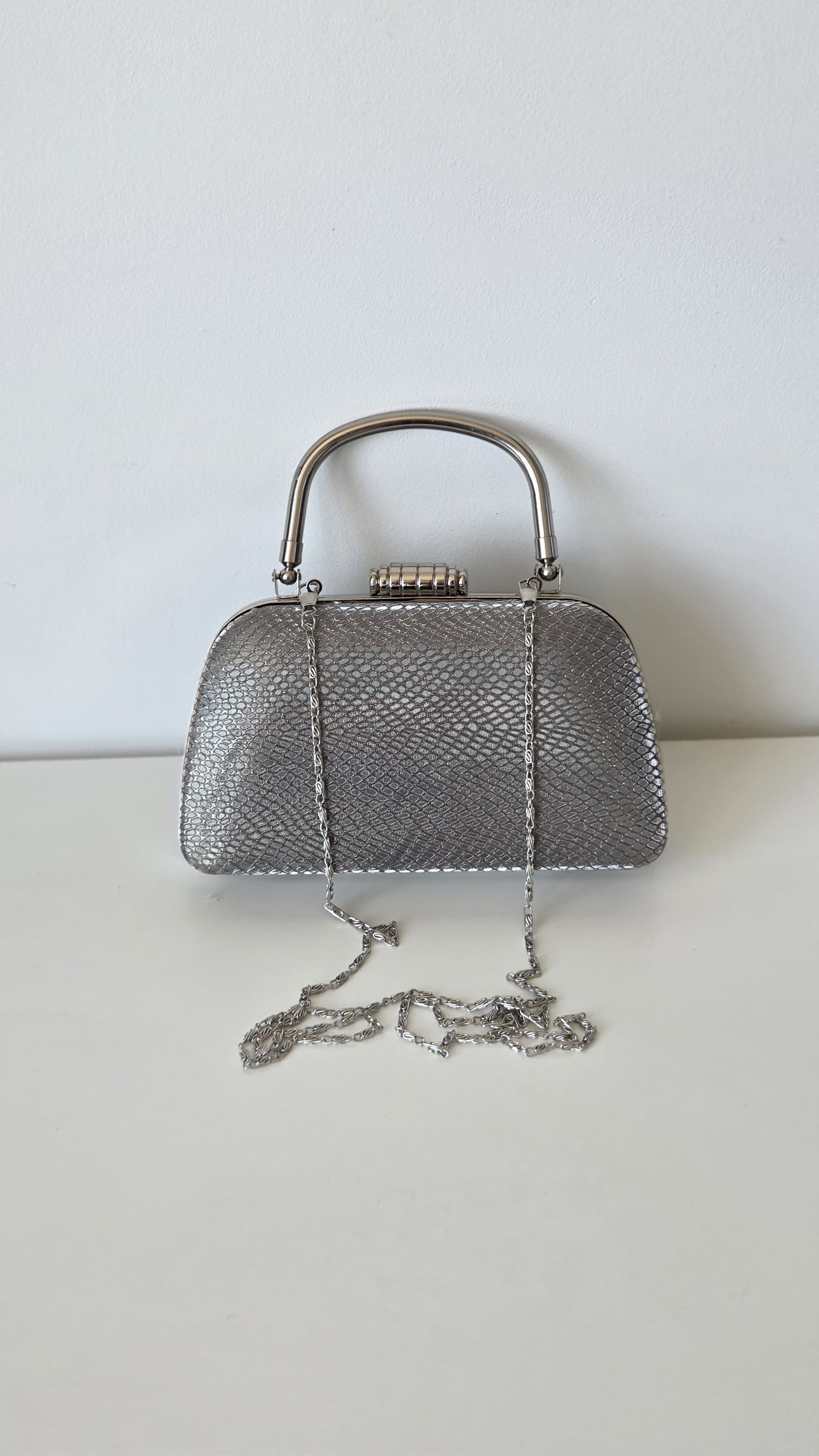 Diva Clutch bag